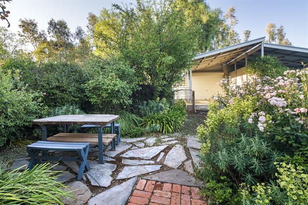 Cottage 8 — the private cottage garden with outdoor furniture